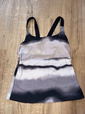 Nike Black, grey, white Performance Tank Size Medium